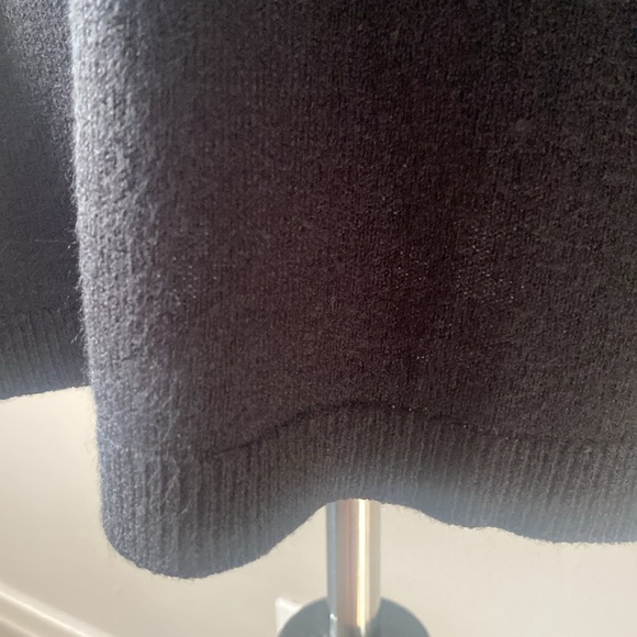 Croft & Barrow Black V-Neck Lightweight Sweater Sz XL NWT - Picture 3 of 6